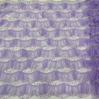 Nouveau style de tissu en maille africaine à volants et broderies en dentelle avec perles et paillettes faites à la main pour vêtements en polyester