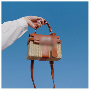Nuevo y elegante bolso de mimbre hecho a mano para mujer, venta al por mayor, Mini bolso cuadrado tejido de hierba a la moda, bolsos de hombro de lujo - Product Image 2