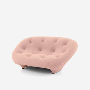 Sofá de Dos Plazas de Lujo con Respaldo Alto y Forma Orgánica Icónica, Estilo Media Luna, para Villa Contemporánea - Product Image 4