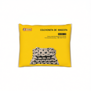 Ensemble de 4 tapis pour chien antidérapants à motifs, élégants et confortables - Product Image 2