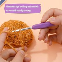 Crochets et Aiguilles à Tricoter à Manche Ergonomique, Poignée Souple pour Débutants et Experts, Fonctionnalité Portable