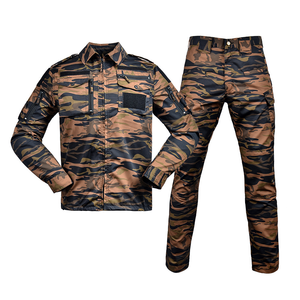 DF728 Desert Digital Camouflage Tactical Suit Men’s Long Sleeve Shirt and Cargo Pants <b>Hook</b> & Loop Panel Multi‑Pocket Field - Product Image 3