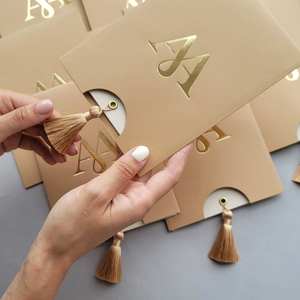 Faire-part de <span class=keywords><strong>mariage</strong></span> avec code vestimentaire ou RSVP Ensemble d'invitation de <span class=keywords><strong>mariage</strong></span> neutre Monogramme en or avec tasse beige Carte de luxe texturée - Product Image 6