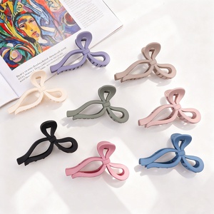 Элегантная заколка для волос Gorace Jewelry с кристаллами и матовым бантом, большая заколка-диск, зажим для волос, женский зажим-«акула» для затылка, подарок - Product Image 5