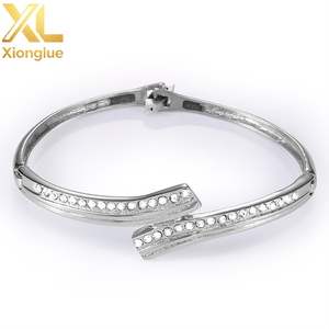 Accesorios para Mujer, Joyería Única de Acero Inoxidable 316L, Brazaletes Versátiles con Baño de Oro y Circonitas, Resistentes al Deslustre - Product Image 2