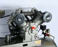 Compresor de Aire de Pistón Refrigerado por Aire de Alta Resistencia 220V/380V para Talleres Industriales