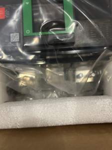 Interruptor Automático de Caja Moldeada de Nueva Generación Schneider NS1600 N 3P MIC 2.0 1600A C160N320FM Sin Unidad de Disparo - Product Image 3