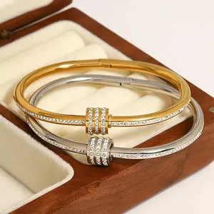 EManco Bracciali a fascia da donna in acciaio inossidabile placcato oro, classici, di lusso, fatti a mano, per fidanzamento, gioielli che non si ossidano - Product Image 5