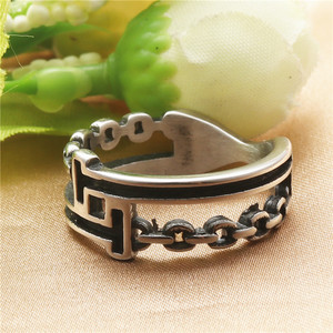 yunnique <b>Titanium</b> Steel Chain <b>Ring</b> Retro Hollow Lock Design Unisex Fashion Jewelry Gift - Product Image 2