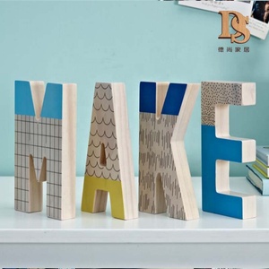 Lettere regalo di compleanno Bookroom Desk Top lettere fai da te <span class=keywords><strong>in</strong></span> <span class=keywords><strong>legno</strong></span> lettere <span class=keywords><strong>con</strong></span> <span class=keywords><strong>nome</strong></span> <span class=keywords><strong>in</strong></span> <span class=keywords><strong>legno</strong></span> dipinte UV autoportanti - Product Image 5