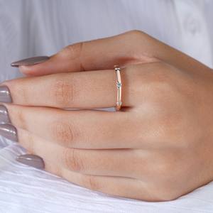 Anillo de banda de diamantes en oro rosa, joyería minimalista para mujer, anillo fino y elegante para compromiso, boda, uso diario y regalos - Product Image 4