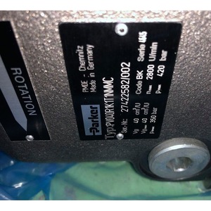 ปั๊มลูกสูบแกนพาร์คเกอร์ รุ่น Pv040r1k1t1nmmc 40 ซีซี 350 บาร์ สำหรับใช้งานในอุตสาหกรรม - Product Image 1