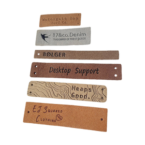 Etiqueta de cuero PU repujada ecológica personalizada de fábrica con MOQ bajo, etiqueta de cuero de gamuza estampada y grabada <span class=keywords><strong>para</strong></span> ropa/gorras - Product Image 1