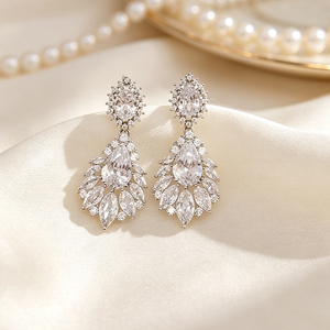 Boucles d'oreilles tendance pour femmes, bijoux fantaisie, boucles d'oreilles pendantes, boucles d'oreilles fines style bohème, bijoux de mariée, boucles d'oreilles de luxe de créateur YIWU - Product Image 4