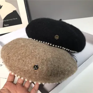 Boina octogonal de diseñador al por mayor, sombrero de Pintor británico pequeño fragante de perlas de lana para mujer, sombrero de boina de invierno cálido para mujer