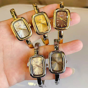 LYN-NAIDU-2001 Nuevo Reloj de Pulsera Cuadrado de Moda para Mujer, Estilo Medieval, Simple, Reloj de Cuarzo de Venta Caliente - Product Image 1