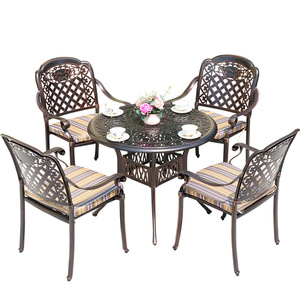 Ensemble de table de jardin en aluminium coulé pour 4 personnes, ronde, avec trou pour parasol, design traditionnel, meubles résistants aux intempéries - Product Image 1