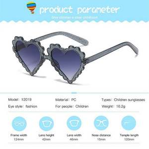 Gafas de Sol Infantiles 2025 con Logotipo Personalizado, Bonitas Gafas de Sol con Borde de Flores de Color Jelly, Protección UV400, Diseño de Corazón Color Durazno para Niños - Product Image 5