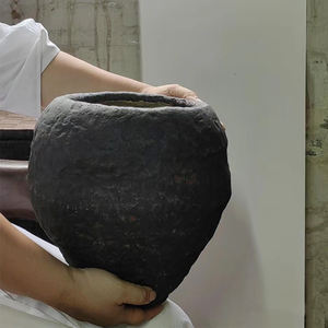 تصميم عتيق مقاوم للماء ومتين على طراز وابي-سابي منتجات مصنوعة يدويًا خالصة ديكور منزلي برطمانات فخارية - Product Image 4