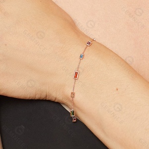 Bracciale Regolabile Gemnel di Lusso in Ottone Placcato Oro con Brillanti Pietre <span class=keywords><strong>Baguette</strong></span> Arcobaleno Italiane - Product Image 2