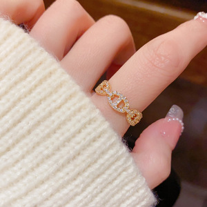 Anillo Abierto Geométrico de Diseño de Lujo con Circonita Hueca para <span class=keywords><strong>Mujer</strong></span>, Anillo de Dedo Personalizado Chapado <span class=keywords><strong>en</strong></span> <span class=keywords><strong>Oro</strong></span> Real, Venta al por Mayor - Product Image 2