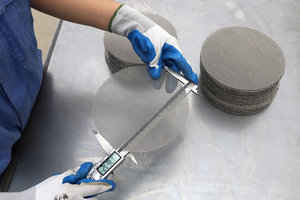 Filtre en acier inoxydable, acier ordinaire, galvanisé, pour procédés d'extrusion et applications <span class=keywords><strong>de</strong></span> filtration <span class=keywords><strong>de</strong></span> mélanges polymères. - Product Image 4