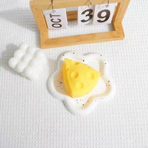 Jouets Squishy en forme de fromage moelleux, desserts 3D à presser, cadeaux de fête, jouets anti-stress, cadeau de Noël - Product Image 6