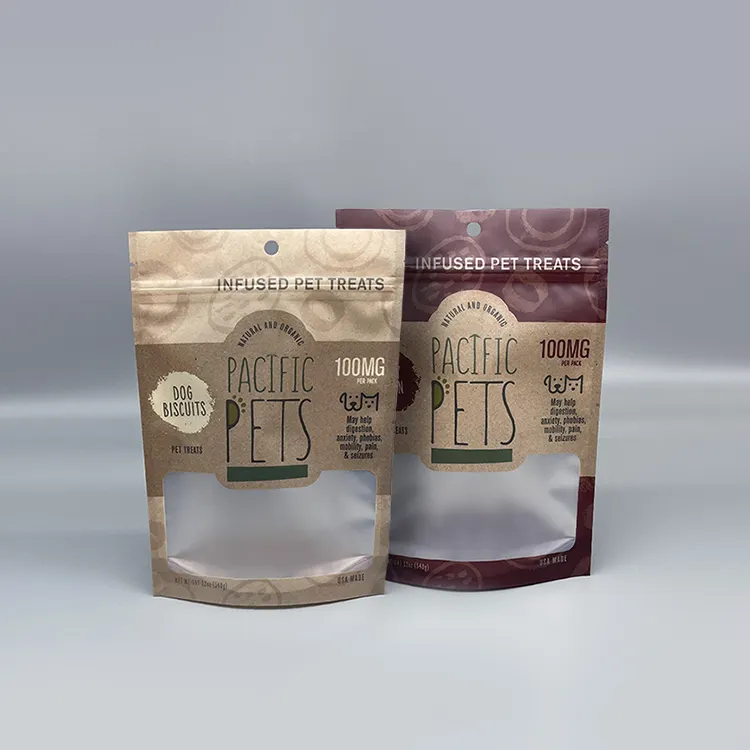 Sac d'emballage de nourriture en plastique pour chien avec fermeture à glissière refermable sac de nourriture pour chien pochette debout personnalisée pour friandises pour animaux de compagnie avec fenêtre