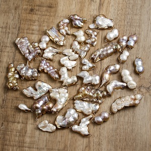 보호스타일 3줄 랩 팔찌 천연 담수진주 럭키 8 참 화이트 핑크 퍼플 - Product Image 6