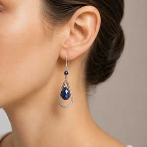 Orecchini Pendenti Vintage a Goccia con Pietra Blu, Texture Martellata, Ispirazione Etnica, Gioielli Pendenti per Donna - Product Image 2