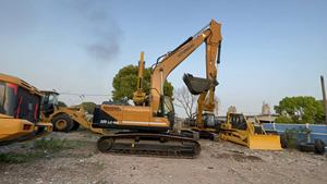 Alta calidad barato usado Original Corea marca Hyundai 220LC excavadora sobre orugas motor diésel uso de construcción para la venta - Product Image 3