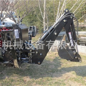 รถตักล้อยาง LW-7 สำหรับรถแทรกเตอร์ 60 แรงม้า พร้อมอุปกรณ์ขุดดิน - Product Image 3