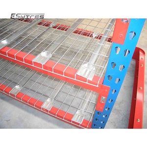 Plateau en treillis soudé en acier galvanisé sur mesure pour rayonnage à palettes - Product Image 3
