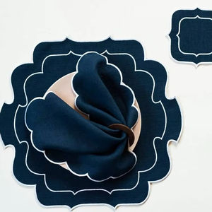 Broderie Pétoncle Côté Serviettes Dîner Serviettes sous-verres 100% Lin À La Main Pp Sac Plaine Teint Accepter Des Conceptions Personnalisées 50pcs - Product Image 1