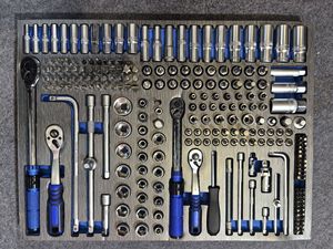 Kit d'outils de réparation automobile robuste de 526 pièces en acier au carbone haute dureté, outils à main complets pour l'entretien des garages mécaniques - Product Image 4