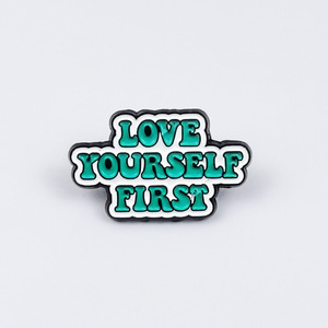 Broche en alliage avec motif de <span class=keywords><strong>phrase</strong></span> anglaise créative, design émail goutte d'huile, texte coloré, pour décoration de sac à dos, en stock, vente en gros - Product Image 4