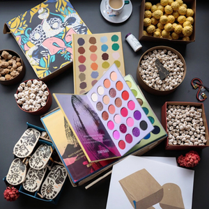 Paleta de sombras de ojos con forma de libro de firma con etiqueta privada personalizada - Product Image 2