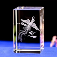 Base lumineuse rotative en cristal personnalisée en gros, rose en verre cristal LED gravée au laser, cube en cristal 3D, cadeaux de mariage pour invités
