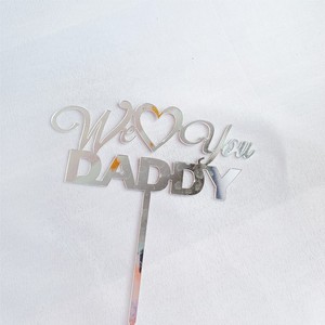 ท็อปเปอร์เค้กอะคริลิค รูปน้ำผึ้งและน้ำหวาน ข้อความ "We Love You Daddy" สีทอง/สีเงิน สำหรับตกแต่งเค้กวันพ่อ/วันเกิด - Product Image 5