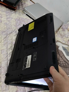 Laptop da Gaming <span class=keywords><strong>Lenovo</strong></span> I7-3517, 8GB RAM, 500GB HDD, 32GB SSD, Doppio Disco Rigido, Scheda Grafica NVIDIA GeForce GTX 660 di Seconda Mano - Product Image 5