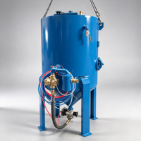 Machine de sablage automatique rotative pour le traitement par sablage de surfaces de pièces en série