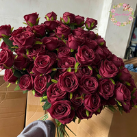 Hochwertige Hochzeits- und Festdekoration Künstliche Seidenrosen 3-Köpfiger Rosenstrauß Burgunderrote Rosenblüten