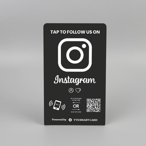 Carte de visite professionnelle NFC personnalisée de haute qualité avec impression programmable, code QR et fonctionnalité de révision sur les réseaux sociaux, en plastique, idéale comme cadeau promotionnel. - Product Image 5