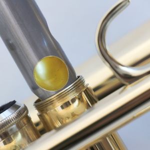 <span class=keywords><strong>Corneta</strong></span> de Latón Dorado de Alta Calidad <span class=keywords><strong>con</strong></span> Acabado Transparente, Clave en Si Bemol <span class=keywords><strong>con</strong></span> Gatillos y Estuche, Instrumento Musical - Product Image 6