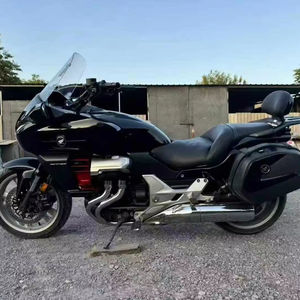 Motocyclette Gold Wing CTX1300 d'<span class=keywords><strong>occasion</strong></span> en excellent état, très demandée - Product Image 1