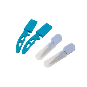 Lame per Dermaplaning Manuale ORIENTMED N. 11 15 23 25 15c con Manico in Plastica Monouso e Tecnologia a Doppio Blocco - Product Image 5