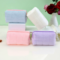 Pochette de beauté légère et portable, utilisation quotidienne, sac à maquillage minimaliste et moelleux, sac cosmétique élégant de voyage, couleurs pastel, sac cosmétique doux