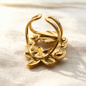 Ocean themed open face stainless steel <b>ring</b> for women featuring a conch shell and starfish design a unique and exaggerated style - Product Image 2