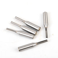 Fraise droite TCT à 2 dents AlTiN, disponible OEM/ODM, certifiée TUV, 55HRC, pour routeur CNC spécialisé bois, coupe propre du contreplaqué