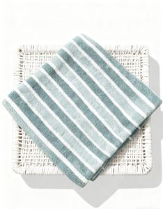 Serviette de Bain en Polaire Corail Rayée Tissée en Polyester – Ultra Douce, Séchage Rapide, Absorbante, Lavable en Machine pour Salle de Bain Familiale - Product Image 2